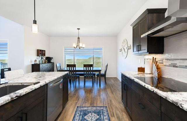 8815 Northern Lights Avenue, Horace, ND 58047