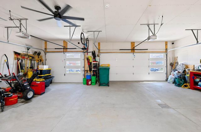 8815 Northern Lights Avenue, Horace, ND 58047