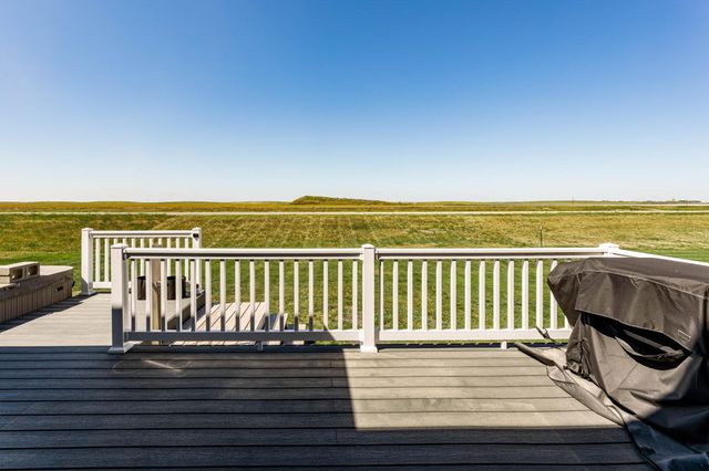 8815 Northern Lights Avenue, Horace, ND 58047