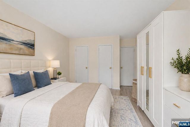 926 Bloomfield 1K, Glen Ridge, NJ 07028