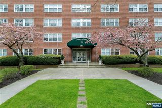 926 Bloomfield 1K, Glen Ridge, NJ 07028