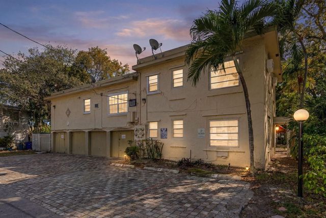 1857 Buchanan Street 8, Hollywood, FL 33020