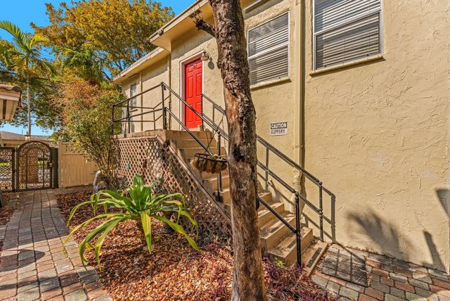 1857 Buchanan Street 8, Hollywood, FL 33020