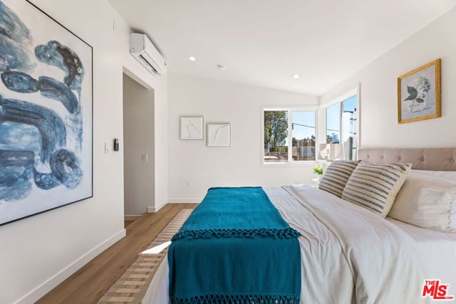 4309 Sutro Avenue, Los Angeles, CA 90008