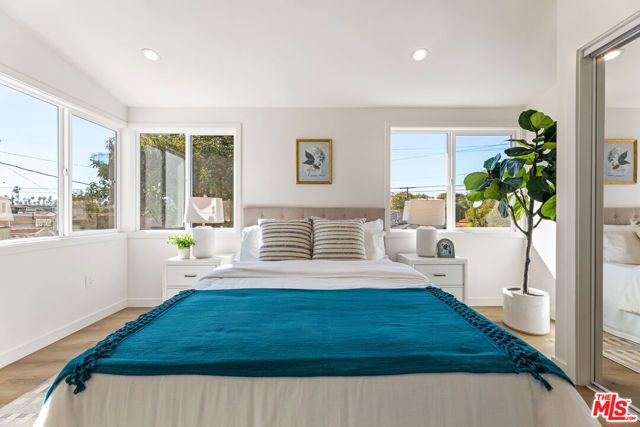 4309 Sutro Avenue, Los Angeles, CA 90008