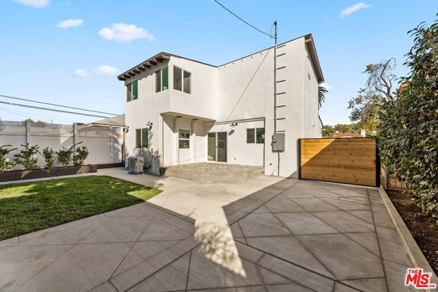 4309 Sutro Avenue, Los Angeles, CA 90008