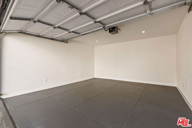 4309 Sutro Avenue, Los Angeles, CA 90008