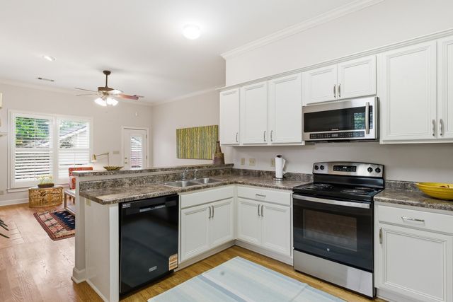 1716 CARRUTHERS PL, Memphis, TN 38112