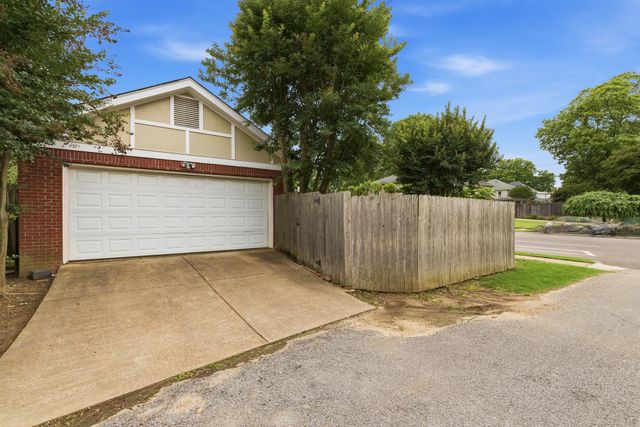 1716 CARRUTHERS PL, Memphis, TN 38112