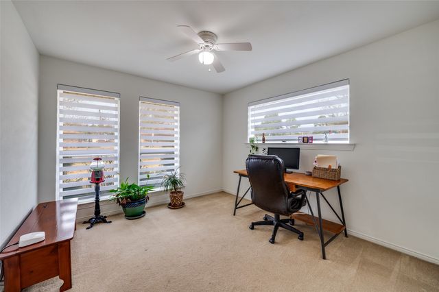 206 Edgewood Drive, Highland Village, TX 75077