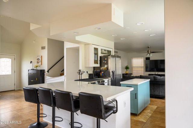 3606 E VERDIN Road, Phoenix, AZ 85044