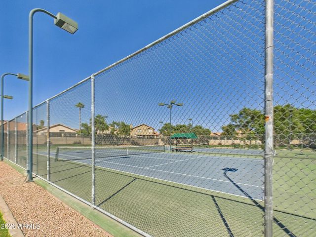 3606 E VERDIN Road, Phoenix, AZ 85044