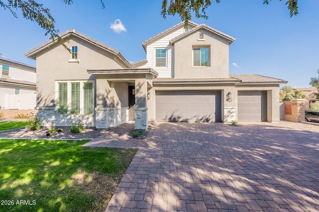 12941 N FOUNDERS PARK Boulevard, Surprise, AZ 85379