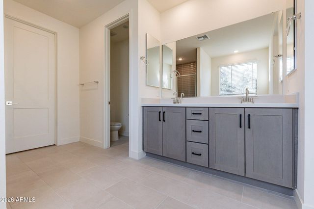 12941 N FOUNDERS PARK Boulevard, Surprise, AZ 85379