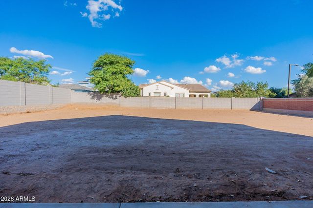 12941 N FOUNDERS PARK Boulevard, Surprise, AZ 85379