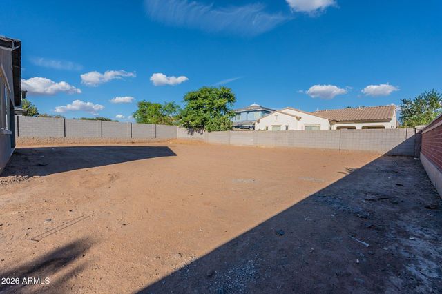 12941 N FOUNDERS PARK Boulevard, Surprise, AZ 85379