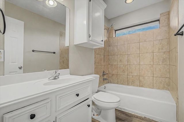 1015 Cardinal Drive, Richwood, TX 77566