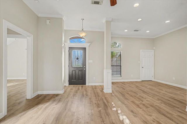 1015 Cardinal Drive, Richwood, TX 77566
