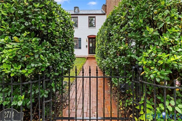 2714 E Broad St, Richmond, VA 23223