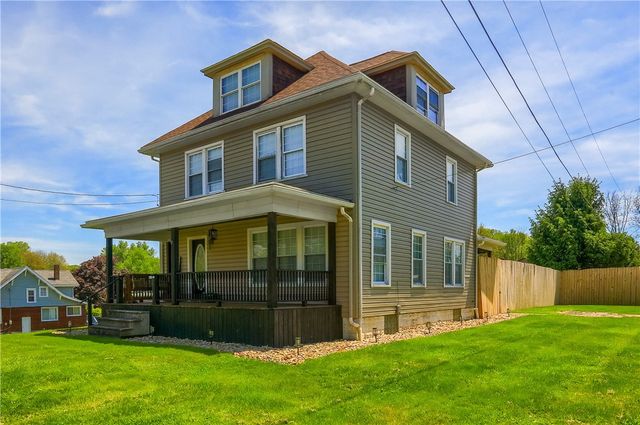 701 Old Zelienople Rd, Ellwood City, PA 16117