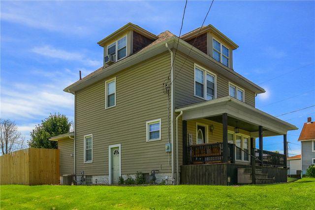 701 Old Zelienople Rd, Ellwood City, PA 16117