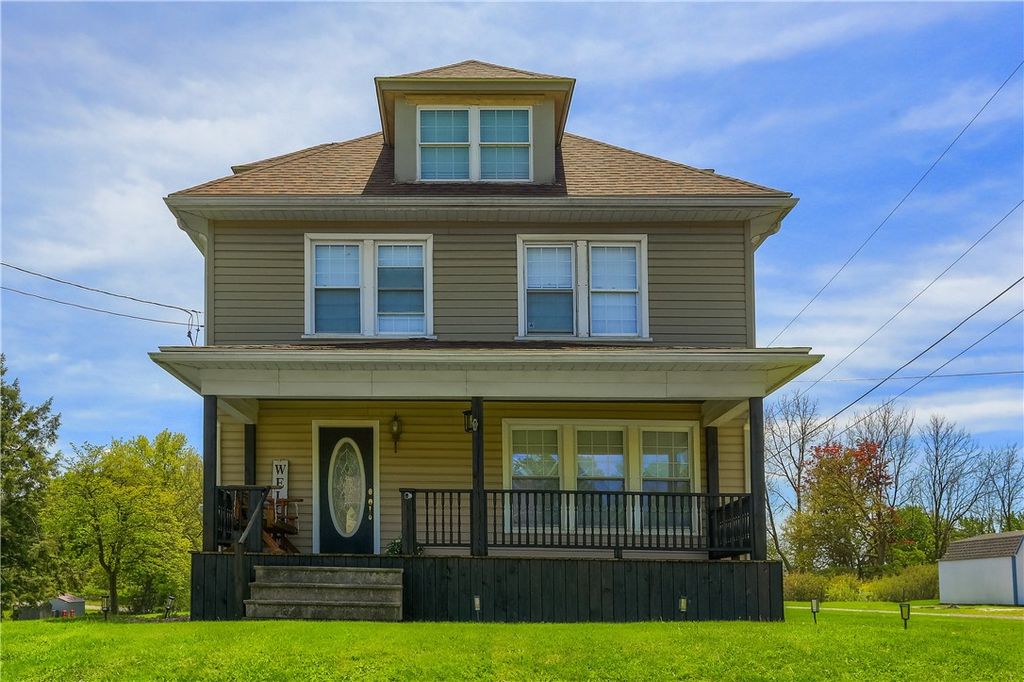701 Old Zelienople Rd, Ellwood City, PA 16117