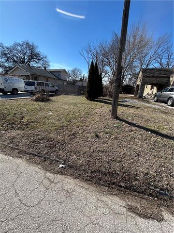 2412 N 34 Street, Kansas City, KS 66104