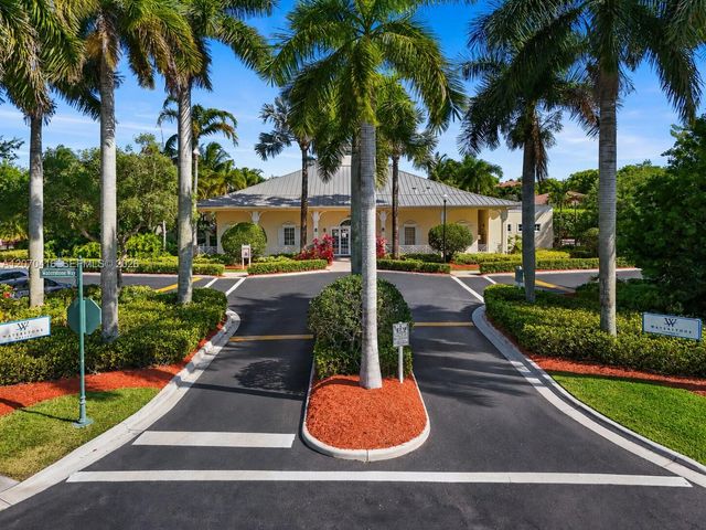 2006 NE 38th Road, Homestead, FL 33033