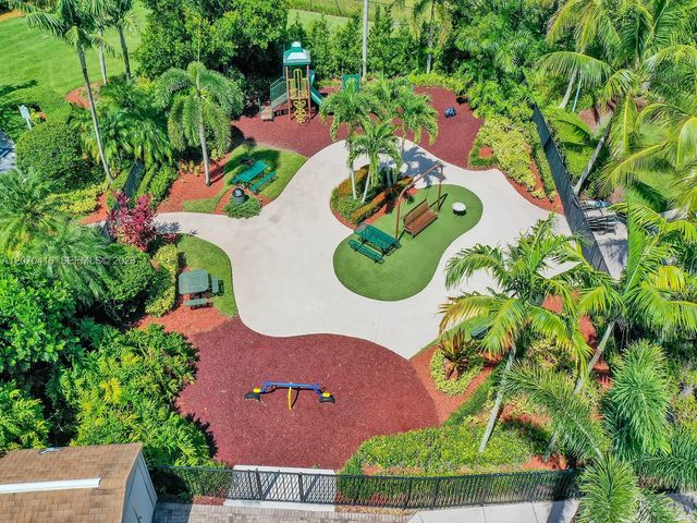 2006 NE 38th Road, Homestead, FL 33033