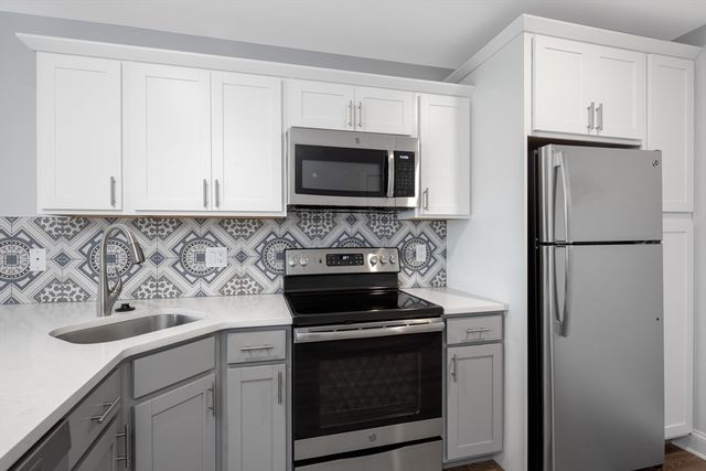 101 California Ave 103, Quincy, MA 02169