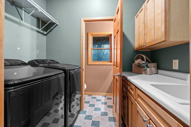 2780 Overlook Lane N, Stillwater, MN 55082