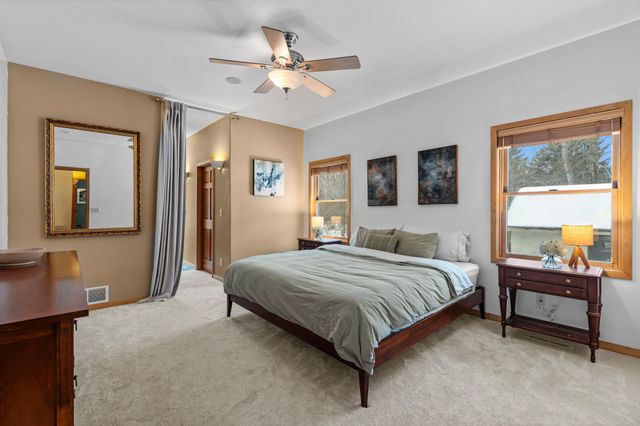 2780 Overlook Lane N, Stillwater, MN 55082