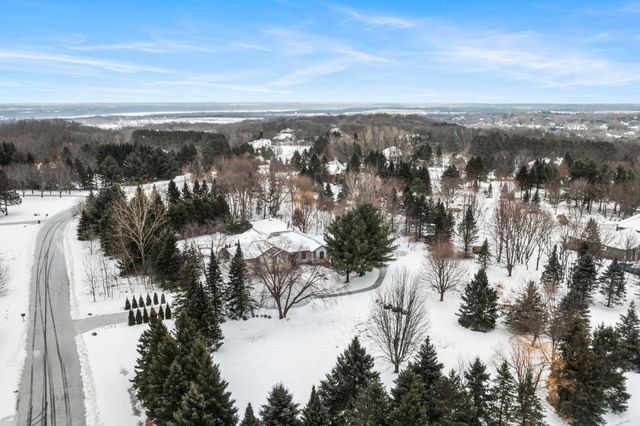 2780 Overlook Lane N, Stillwater, MN 55082