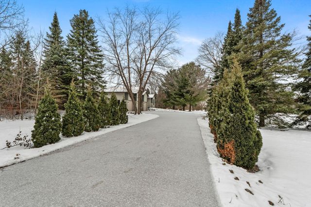 2780 Overlook Lane N, Stillwater, MN 55082