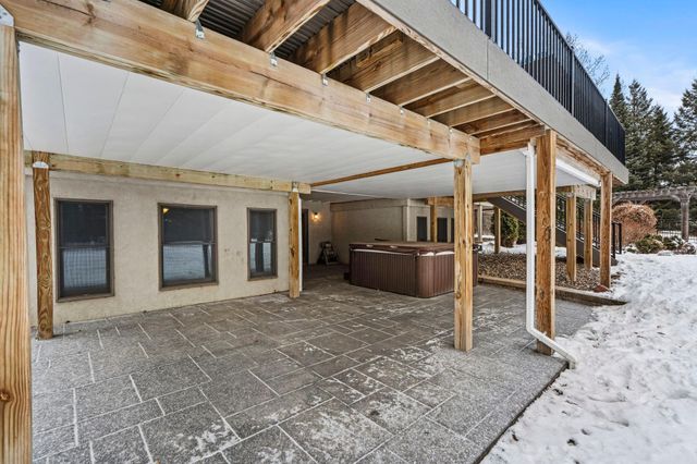 2780 Overlook Lane N, Stillwater, MN 55082