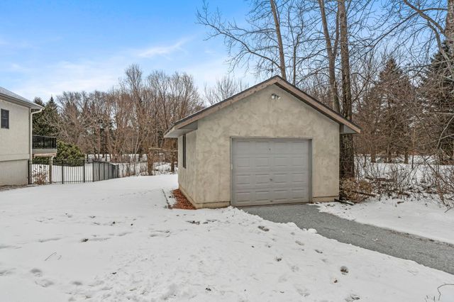 2780 Overlook Lane N, Stillwater, MN 55082