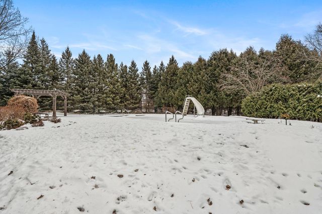 2780 Overlook Lane N, Stillwater, MN 55082