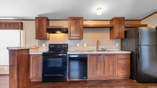 1911 Wald, New Braunfels, TX 78132
