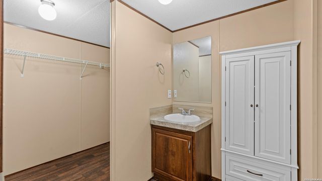 1911 Wald, New Braunfels, TX 78132