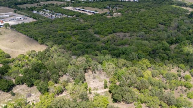 1911 Wald, New Braunfels, TX 78132