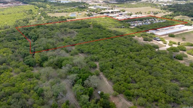 1911 Wald, New Braunfels, TX 78132