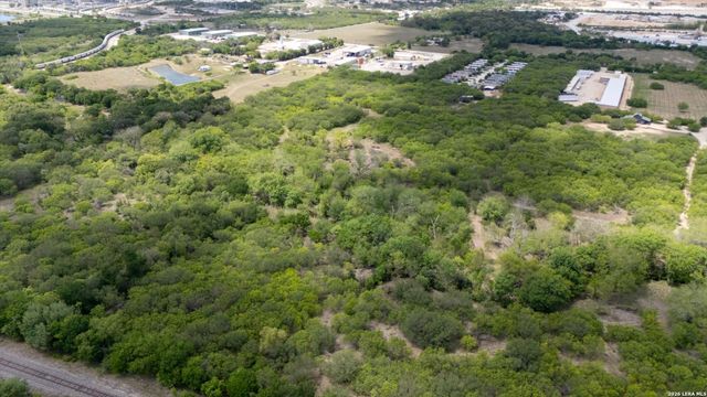 1911 Wald, New Braunfels, TX 78132