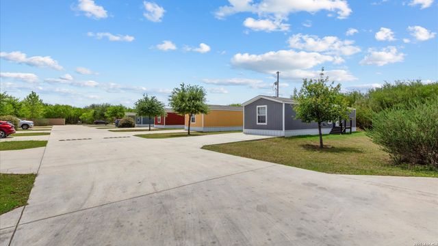 1911 Wald, New Braunfels, TX 78132