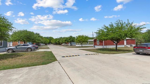 1911 Wald, New Braunfels, TX 78132
