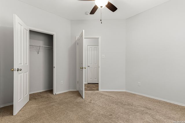 2002 SIMPSON TRL, San Antonio, TX 78251