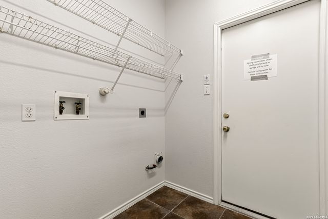 2002 SIMPSON TRL, San Antonio, TX 78251