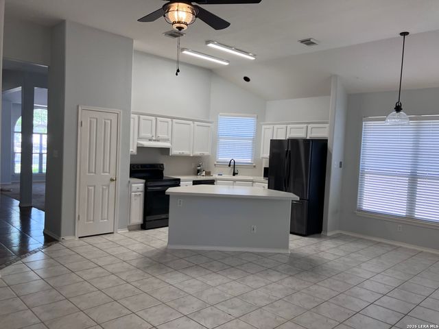 2002 SIMPSON TRL, San Antonio, TX 78251