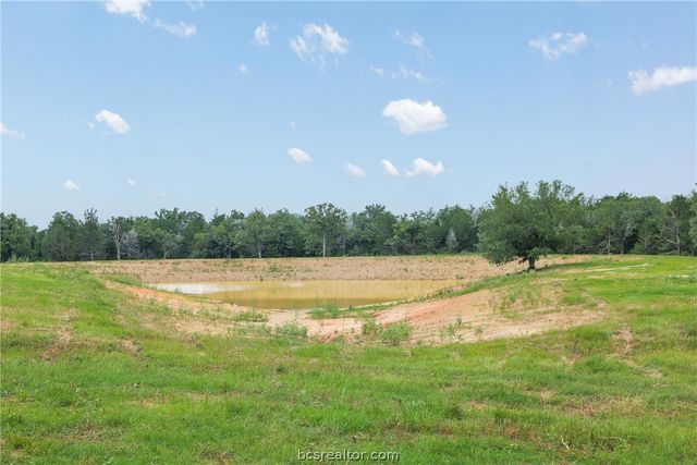 3320 County Road 430, Dime Box, TX 77853