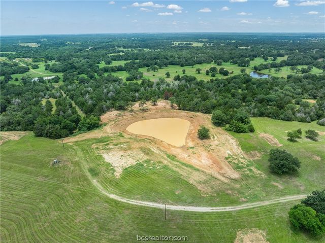3320 County Road 430, Dime Box, TX 77853