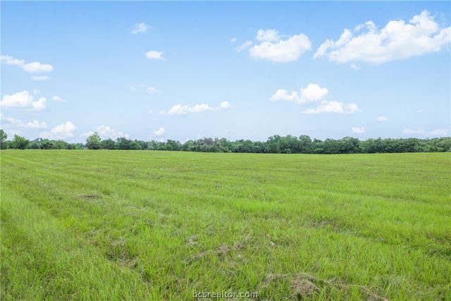 3320 County Road 430, Dime Box, TX 77853